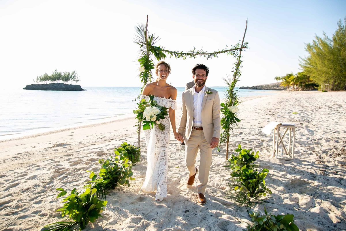 Bahamas luxury elopement