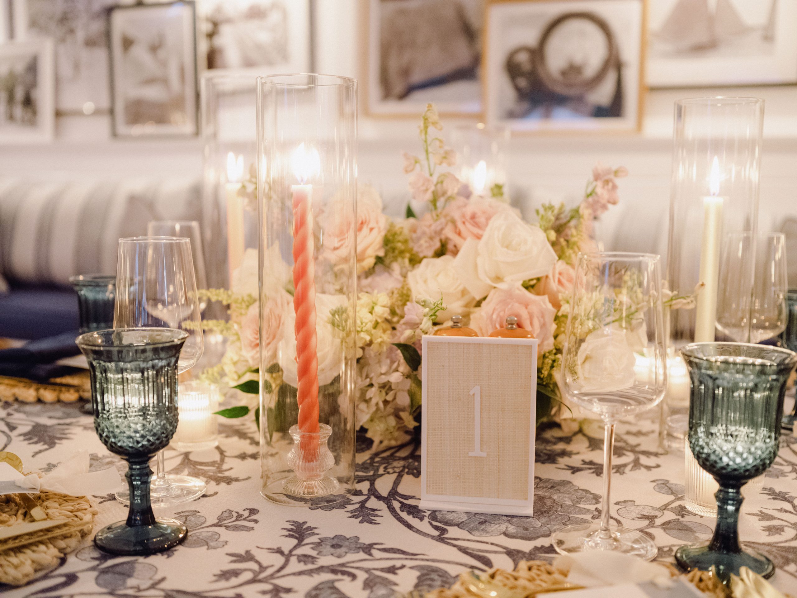Luxury tablescape for Bahamas wedding